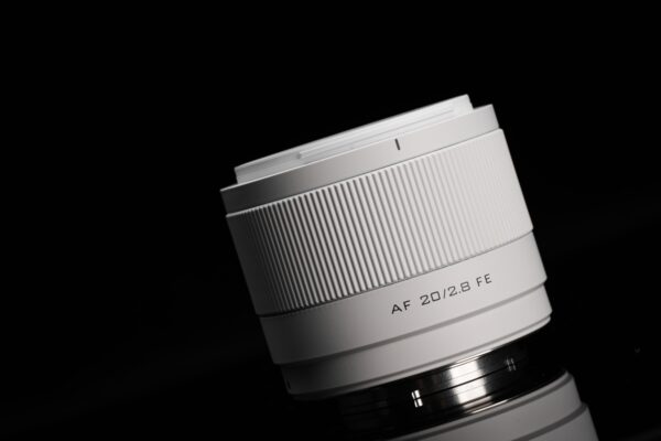 唯卓仕 Viltrox AF 20mm F2.8 Air系列 FE E-mount E接環 超輕量 廣角 大光圈 全畫幅 自動對焦 鏡頭 【白色限量款】